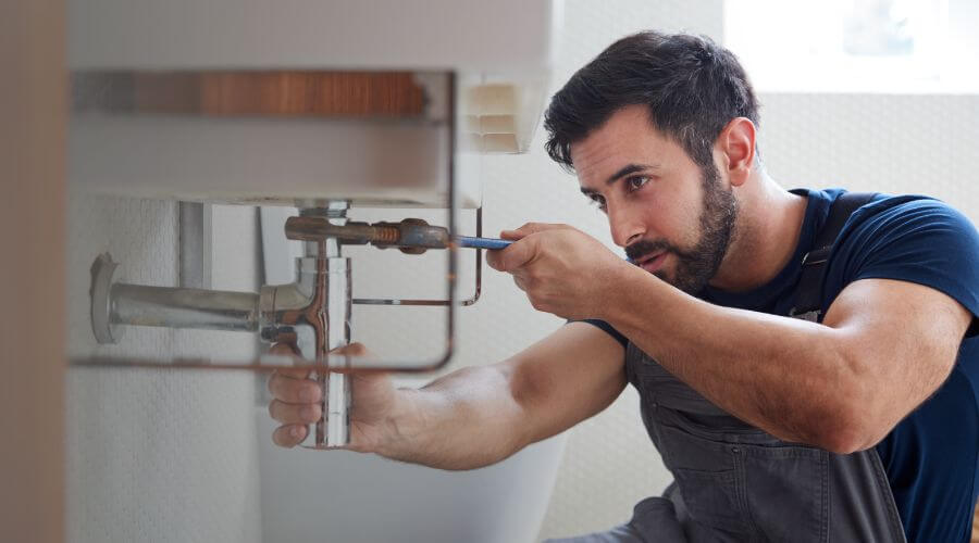 Expert burst pipe repair services in Norvelt, PA